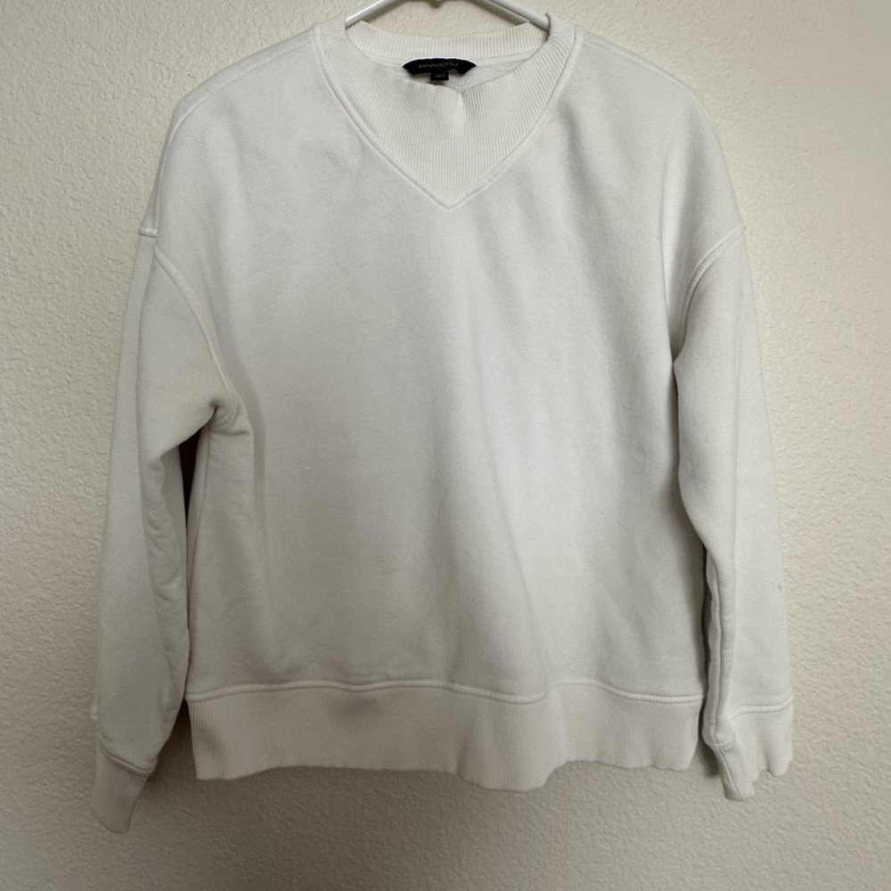 Banana Republic White Crew Neck